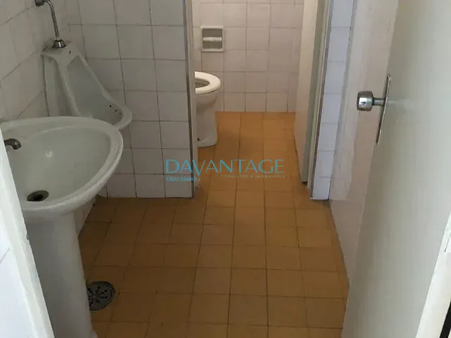 Conjunto comercial com 110m², para alugar, no bairro Vila Romana em São Paulo