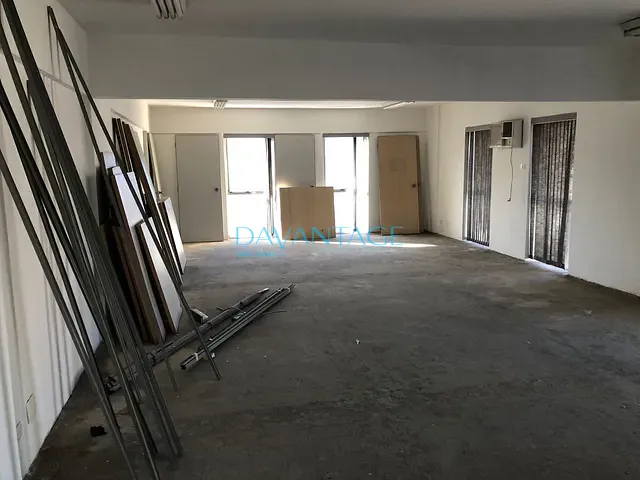 Conjunto comercial com 110m², para alugar, no bairro Vila Romana em São Paulo