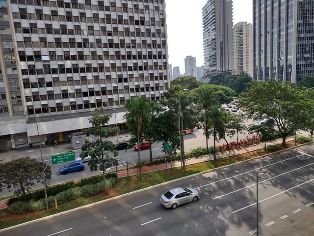 Conjunto comercial com 23m², para alugar, no bairro Jardim Paulistano em São Paulo