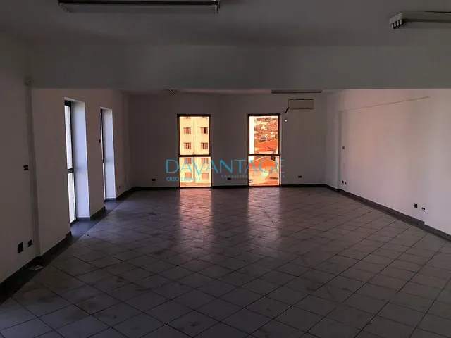 Conjunto comercial com 110m², para alugar, no bairro Vila Romana em São Paulo