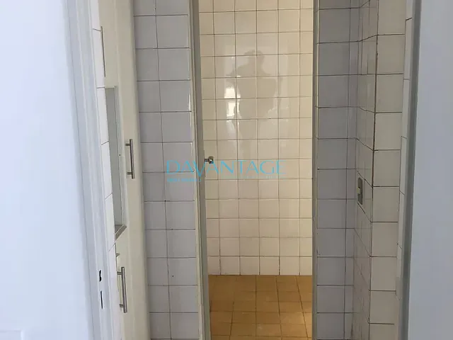Conjunto comercial com 100m², para alugar, no bairro Vila Romana em São Paulo