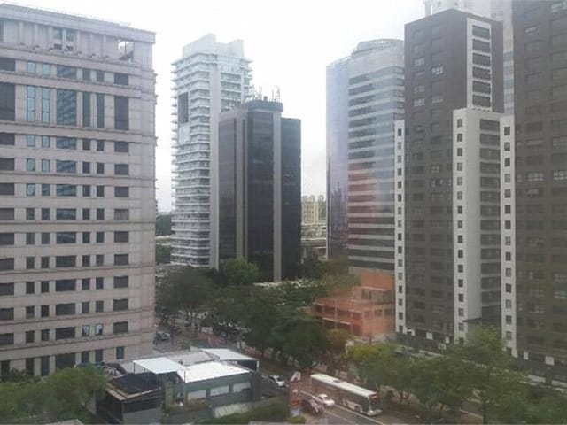 Conjunto comercial com 254m², à venda ou para alugar, no bairro Cidade Monções em São Paulo