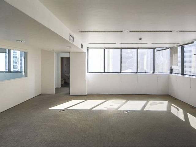 Conjunto comercial com 254m², à venda ou para alugar, no bairro Cidade Monções em São Paulo