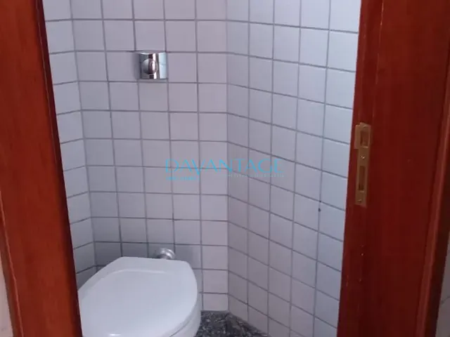 Conjunto comercial com 60m², para alugar, no bairro Vila Romana em São Paulo