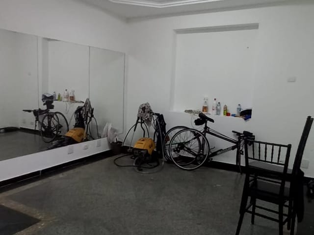 Conjunto comercial com 180m², para alugar, no bairro Boqueirão em Santos