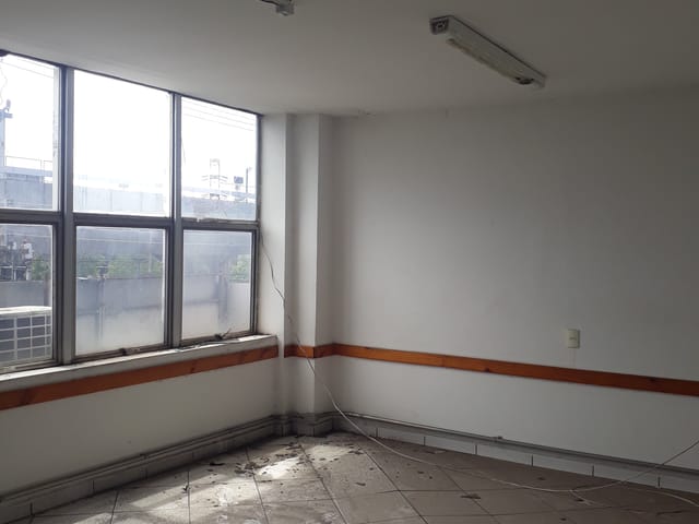 Laje com 700m², para alugar, no bairro Canindé em São Paulo