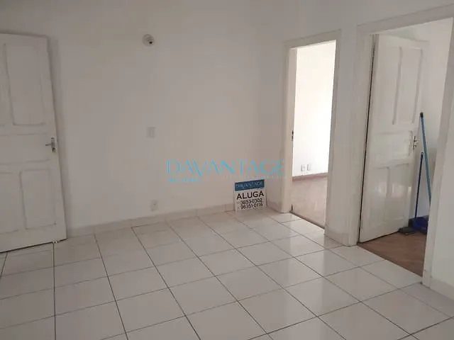 Conjunto comercial com 240m², para alugar, no bairro Vila Ipojuca em São Paulo
