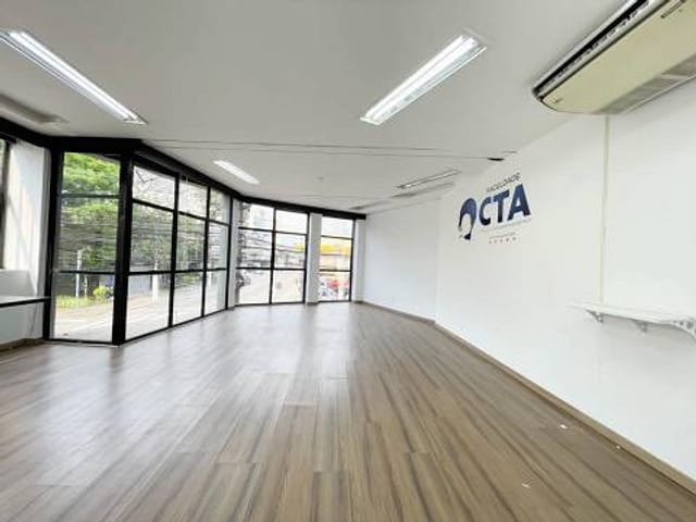 Conjunto comercial com 600m², para alugar, no bairro Quarta Parada em São Paulo