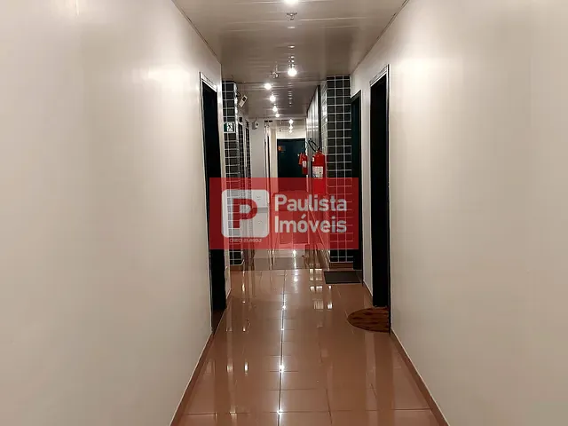 Conjunto comercial com 30m², à venda ou para alugar, no bairro Campo Belo em São Paulo