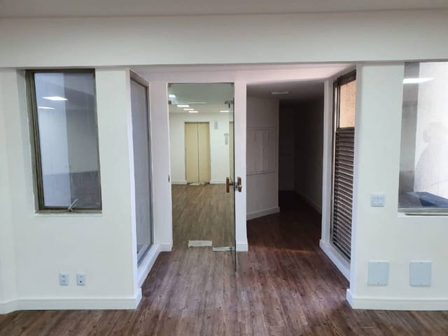 Conjunto comercial com 437m², à venda ou para alugar, no bairro Cidade Monções em São Paulo
