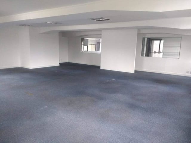 Conjunto comercial com 212m², para alugar, no bairro Cidade Monções em São Paulo