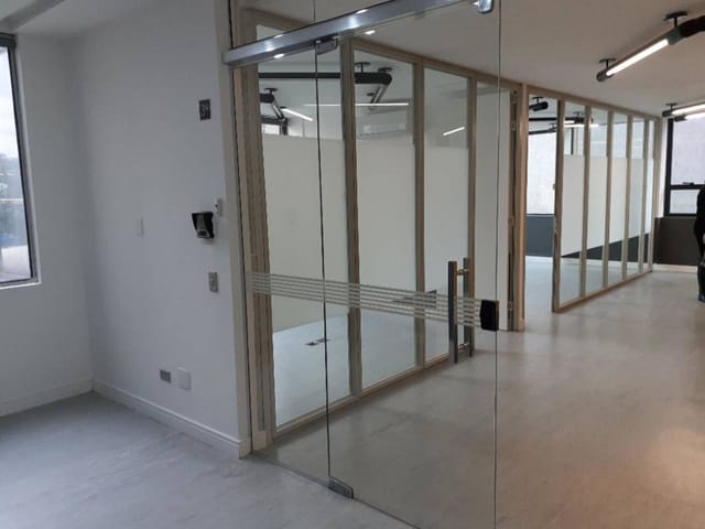 Conjunto comercial com 286m², à venda ou para alugar, no bairro Vila Olímpia em São Paulo