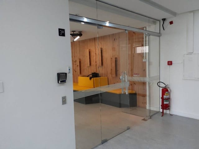 Conjunto comercial com 286m², à venda ou para alugar, no bairro Vila Olímpia em São Paulo