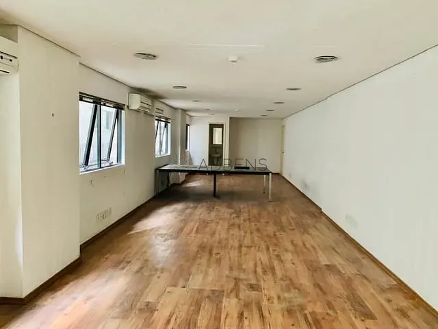 Conjunto comercial para alugar, no bairro Jardim Paulista em São Paulo