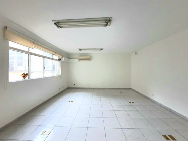 Foto do Conjunto comercial - Conjunto à venda ou locação, 80 m², Rua Galvão Bueno, Liberdade | Adbens Negócios Imobiliários Ltda