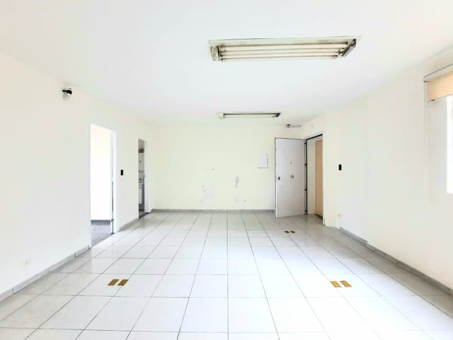 Foto do Conjunto comercial - Conjunto à venda ou locação, 80 m², Rua Galvão Bueno, Liberdade | Adbens Negócios Imobiliários Ltda