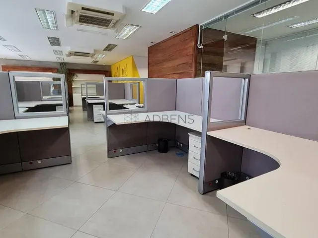 Conjunto comercial com 186m², à venda, no bairro Centro em São Paulo