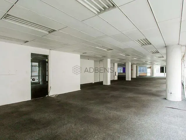 Conjunto comercial à venda ou para alugar, no bairro Centro em São Paulo