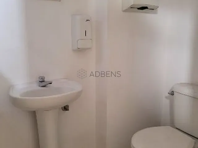 Conjunto comercial para alugar, no bairro Jardim Paulista em São Paulo