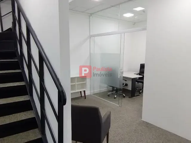 Conjunto comercial com 145m², para alugar, no bairro Vila Cordeiro em São Paulo