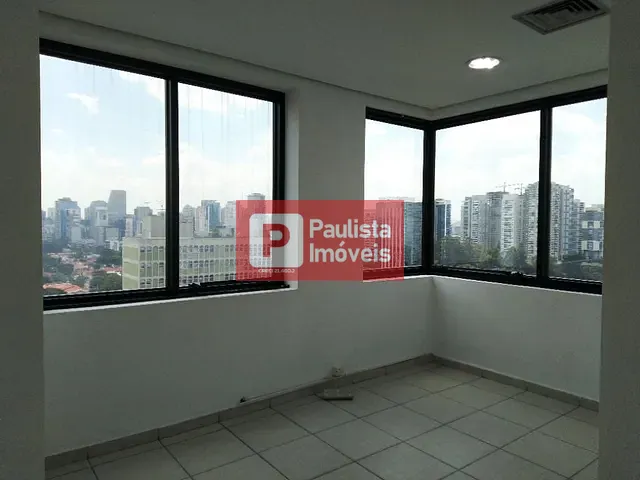 Conjunto comercial à venda, no bairro Vila Cordeiro em São Paulo