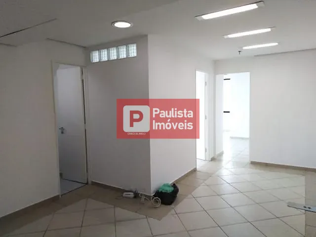 Conjunto comercial à venda, no bairro Vila Cordeiro em São Paulo