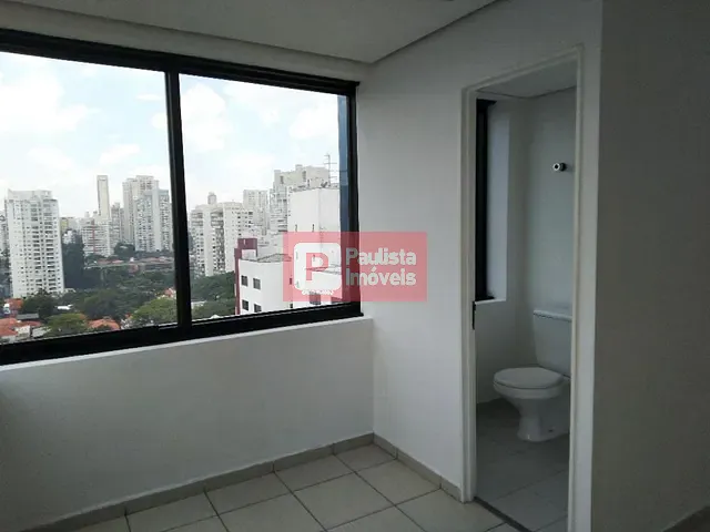 Conjunto comercial à venda, no bairro Vila Cordeiro em São Paulo
