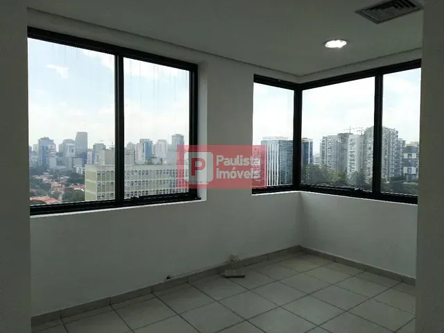 Conjunto comercial à venda, no bairro Vila Cordeiro em São Paulo