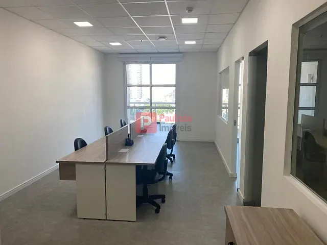 Conjunto comercial com 90m², para alugar, no bairro Vila Cordeiro em São Paulo