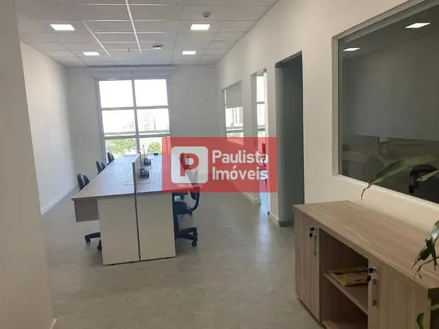 Conjunto comercial com 90m², para alugar, no bairro Vila Cordeiro em São Paulo