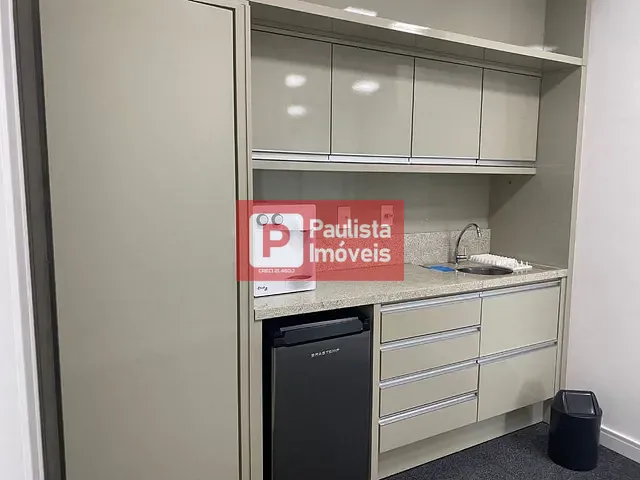 Conjunto comercial com 105m², para alugar, no bairro Vila Cordeiro em São Paulo