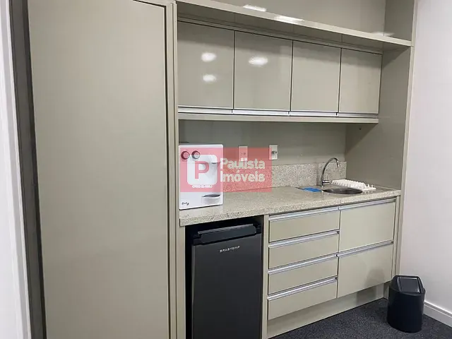 Conjunto comercial com 105m², para alugar, no bairro Vila Cordeiro em São Paulo