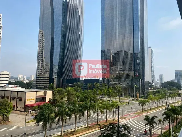 Conjunto comercial com 105m², para alugar, no bairro Vila Cordeiro em São Paulo