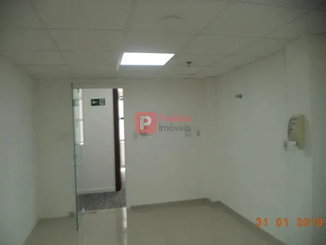 Conjunto comercial com 498m², à venda ou para alugar, no bairro Parque Santa Cecília em São Paulo