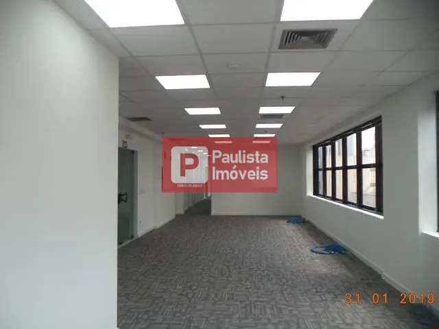 Conjunto comercial com 498m², à venda ou para alugar, no bairro Parque Santa Cecília em São Paulo