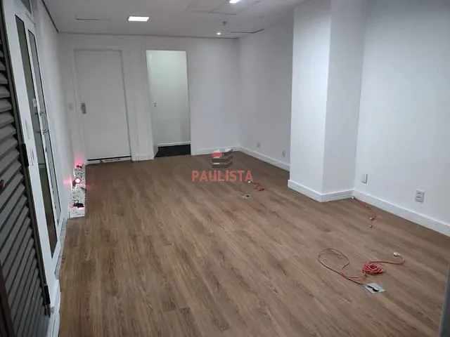 Andar corporativo com 400m², para alugar, no bairro Jardim Paulista em São Paulo