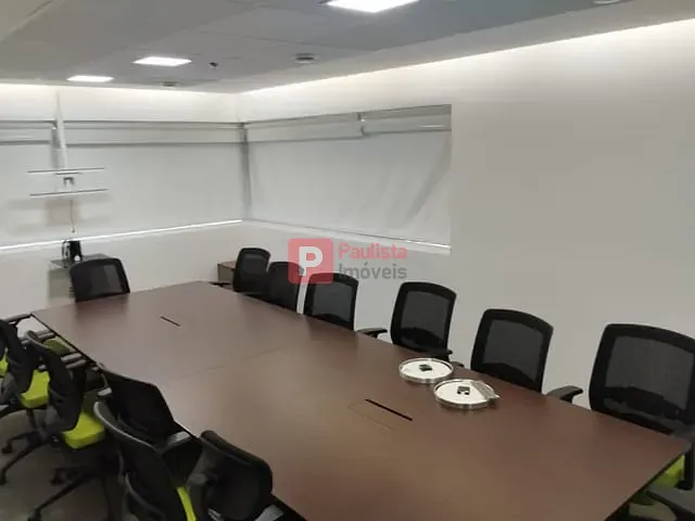 Conjunto comercial à venda ou para alugar, no bairro Santo Amaro em São Paulo