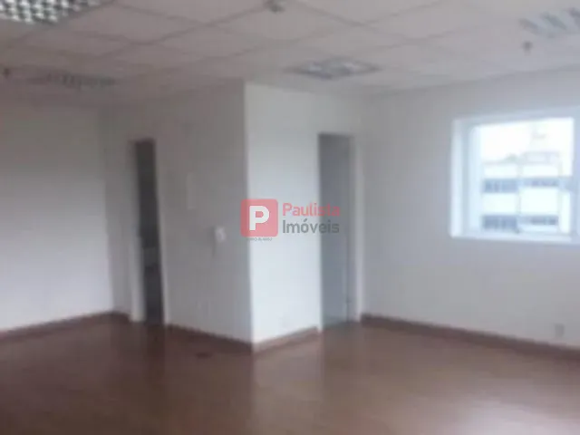 Conjunto comercial com 66m², à venda, no bairro Santo Amaro em São Paulo