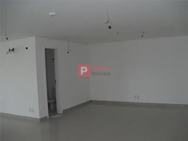 Conjunto comercial com 142m², à venda ou para alugar, no bairro Jardim Dom Bosco em São Paulo