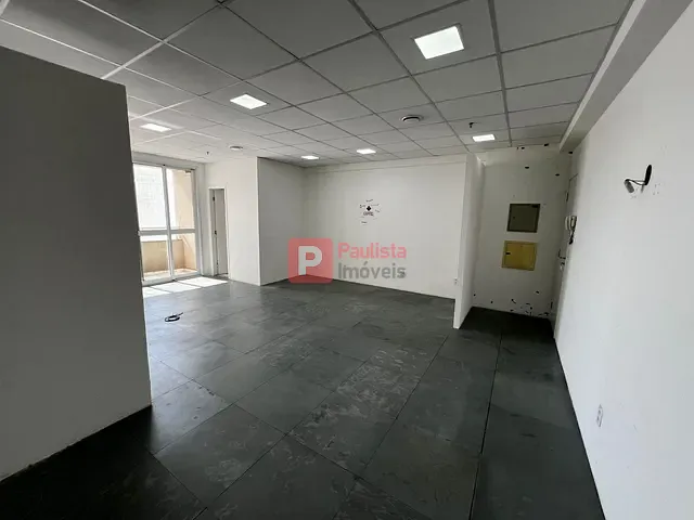 Conjunto comercial com 85m², à venda, no bairro Chácara Santo Antônio em São Paulo