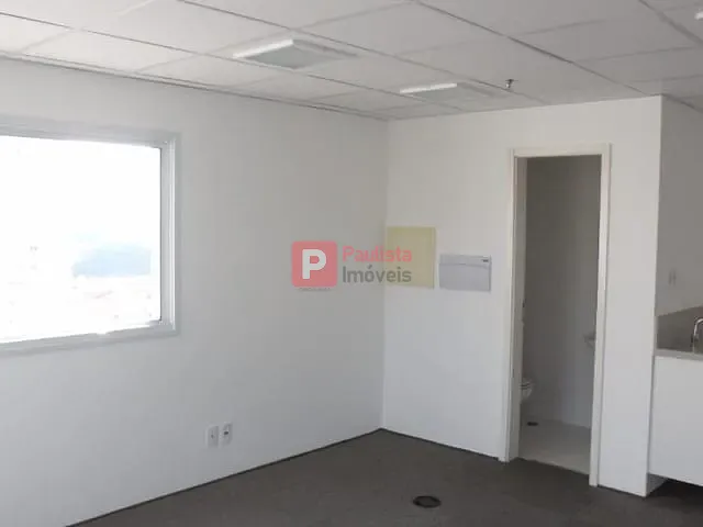 Conjunto comercial com 120m², à venda, no bairro Jardim Dom Bosco em São Paulo