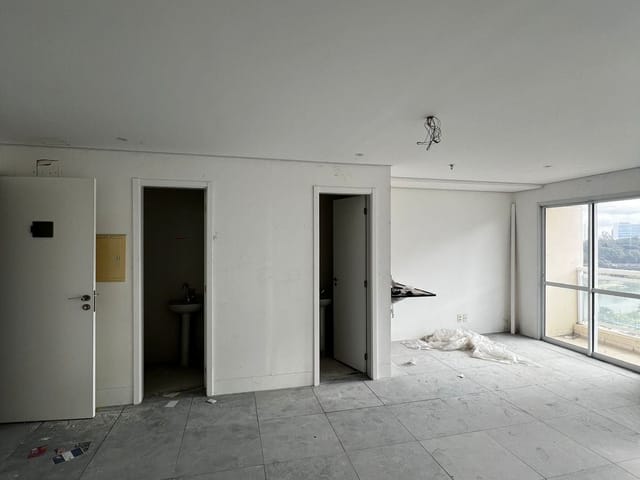 Foto do Conjunto comercial - Conjunto Comercial para locação, de 45m² 1 vaga na garagem, varanda, andar alto, vista bonita, - Chácara Santo Antônio - São Paulo/SP | Paulista Imóveis