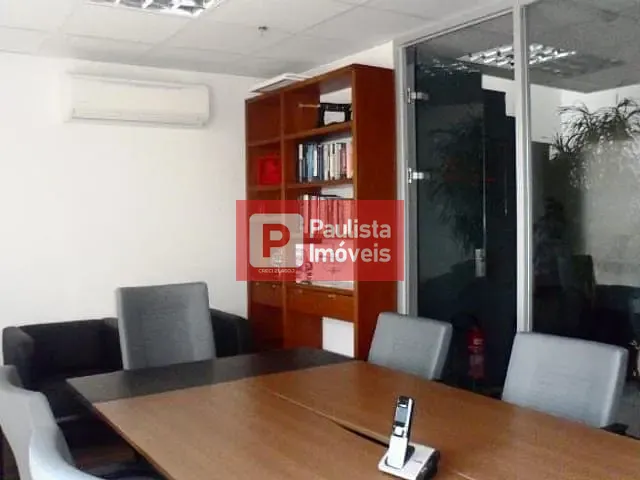 Conjunto comercial com 301m², à venda, no bairro Jardim Dom Bosco em São Paulo