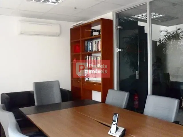 Conjunto comercial com 301m², à venda, no bairro Jardim Dom Bosco em São Paulo