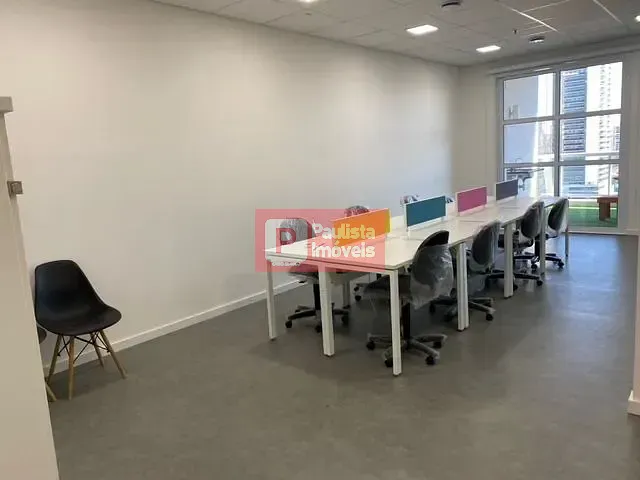 Conjunto comercial com 76m², para alugar, no bairro Vila Cordeiro em São Paulo