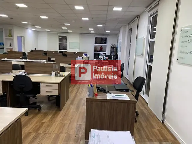 Conjunto comercial com 265m², para alugar, no bairro Vila Cordeiro em São Paulo
