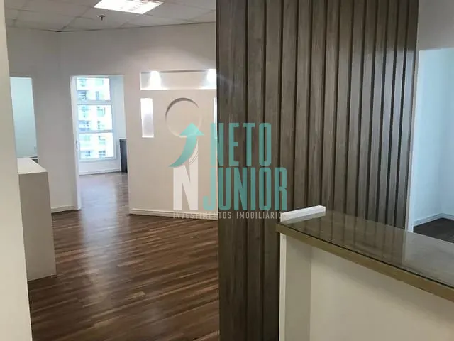 Conjunto comercial com 91m², para alugar, no bairro Vila Cordeiro em São Paulo