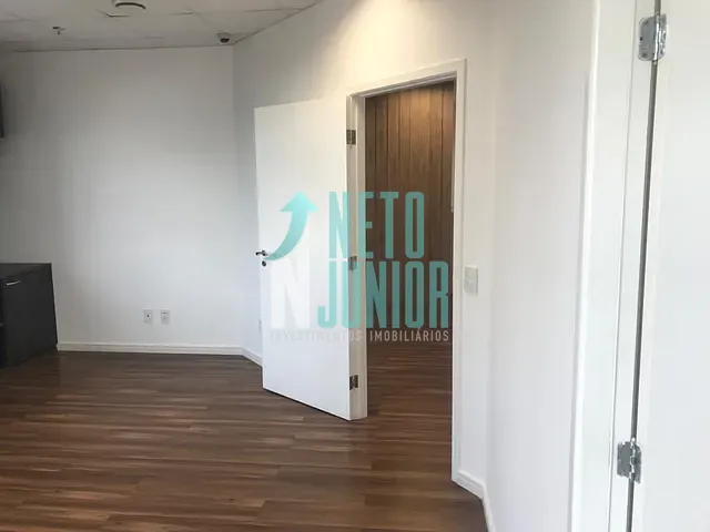 Conjunto comercial com 91m², para alugar, no bairro Vila Cordeiro em São Paulo