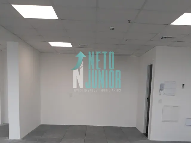 Conjunto comercial com 398m², para alugar, no bairro Várzea da Barra Funda em São Paulo