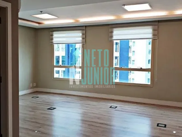 Conjunto comercial com 169m², para alugar, no bairro Moema em São Paulo